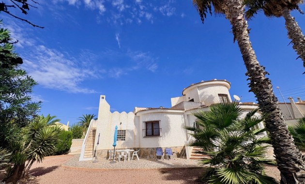 Herverkoop - Villa -
Rojales - Ciudad Quesada