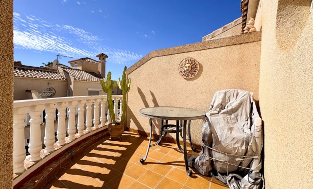 Herverkoop - Adosado -
Orihuela Costa - Playa Flamenca