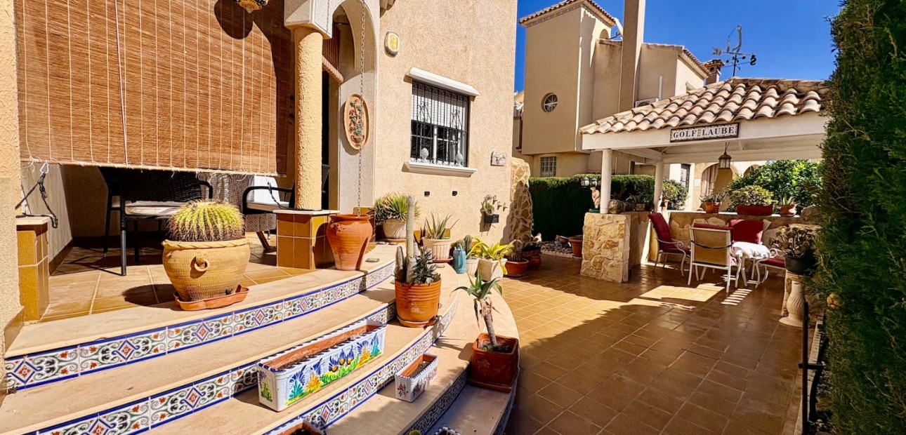 Herverkoop - Adosado -
Orihuela Costa - Playa Flamenca