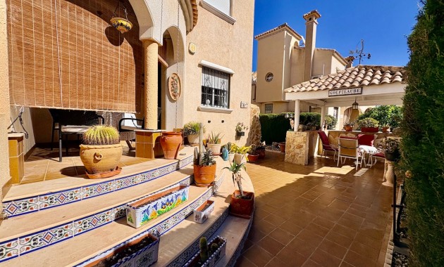 Herverkoop - Adosado -
Orihuela Costa - Playa Flamenca