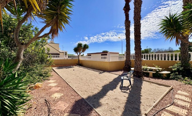 Herverkoop - Adosado -
Orihuela Costa - Playa Flamenca