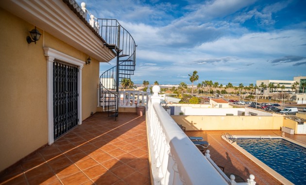 Herverkoop - Villa -
Torrevieja - LOS BALCONES - LOS ALTOS