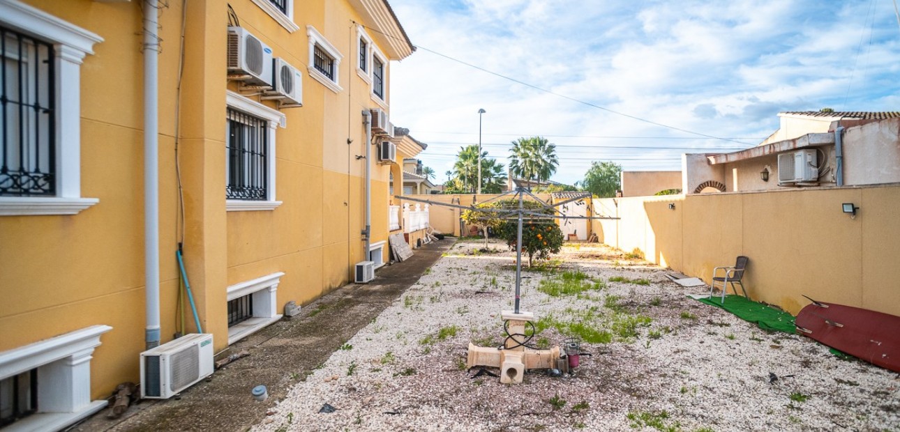 Herverkoop - Villa -
Torrevieja - LOS BALCONES - LOS ALTOS