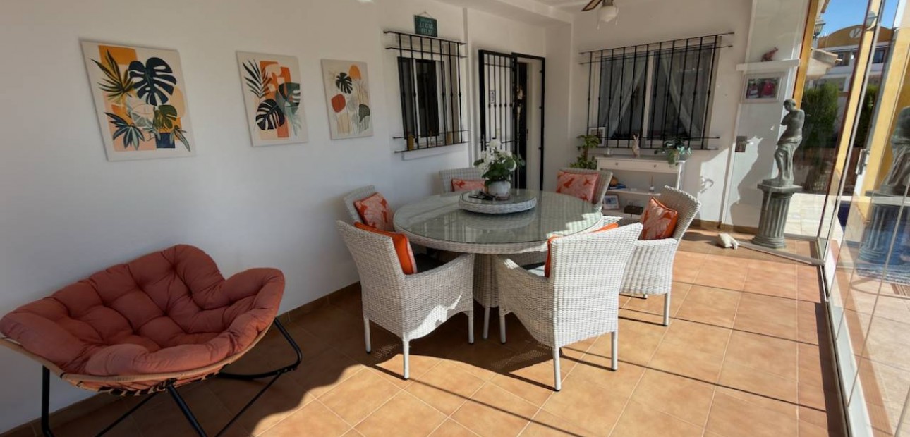 Herverkoop - Villa -
Los Montesinos - Urbanizacion montesol
