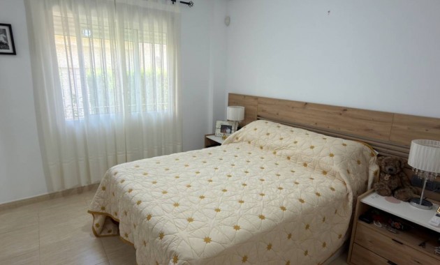 Herverkoop - Villa -
Los Montesinos - Urbanizacion montesol