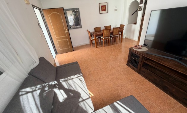 Herverkoop - Herenhuis -
Orihuela - Entre Naranjos Vistabella