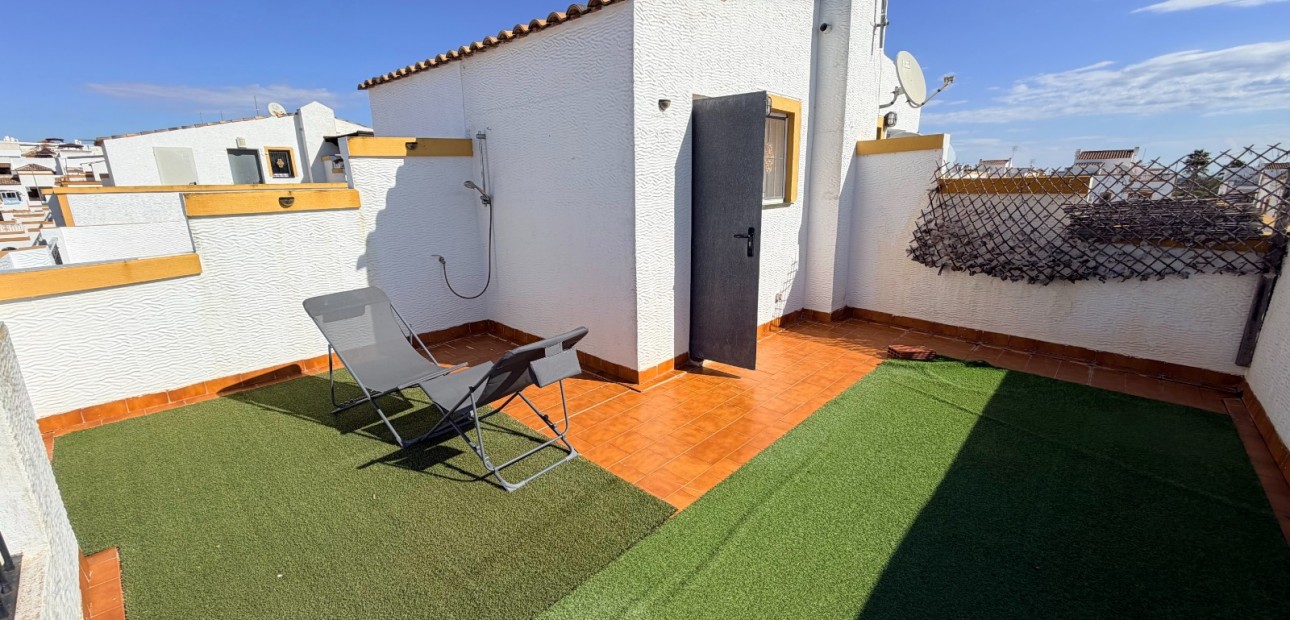 Herverkoop - Herenhuis -
Orihuela - Entre Naranjos Vistabella