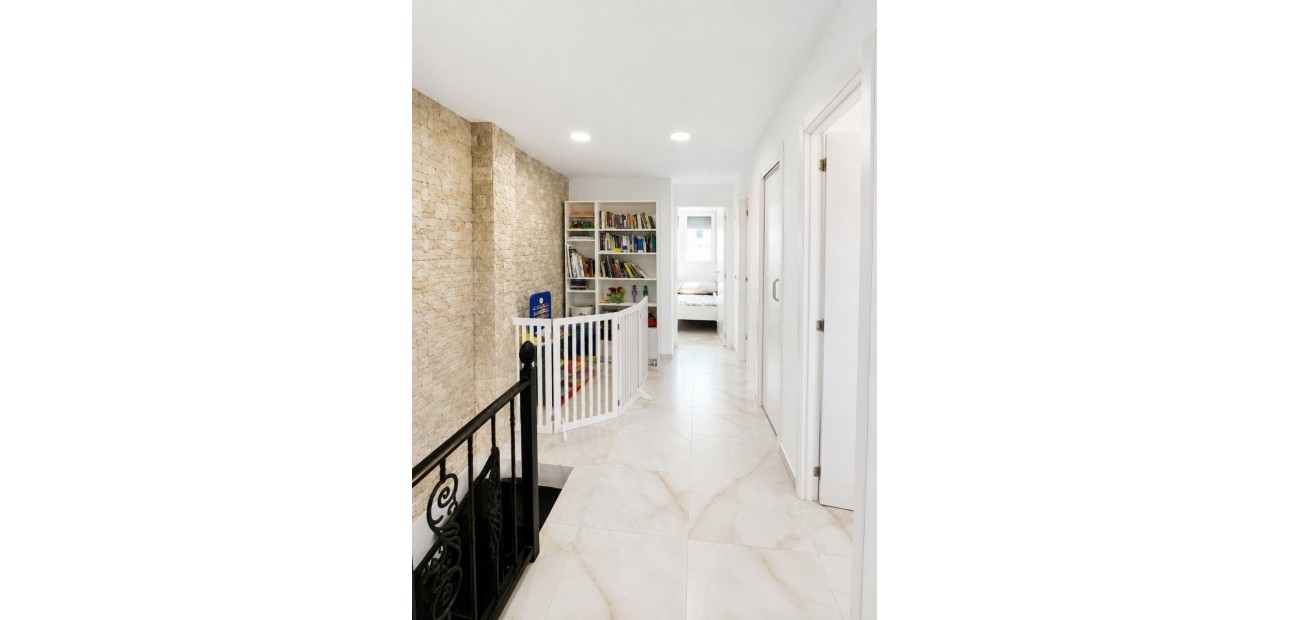 Venta - Adosado -
Torrevieja - Los Balcones
