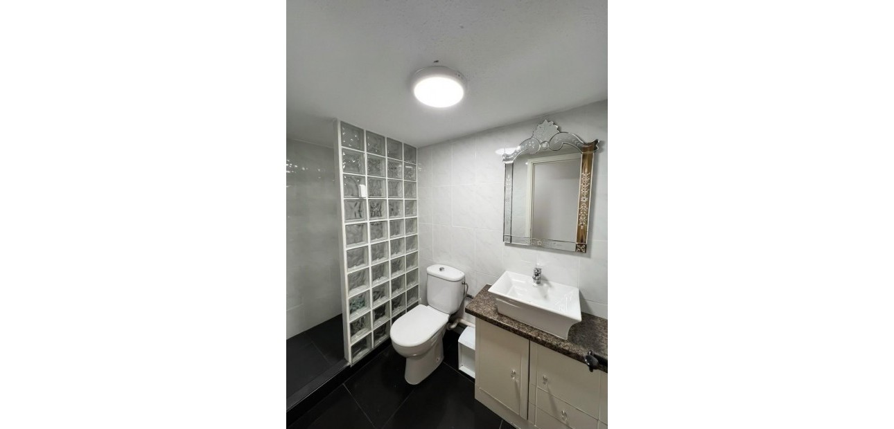 Venta - Adosado -
Torrevieja - Los Balcones