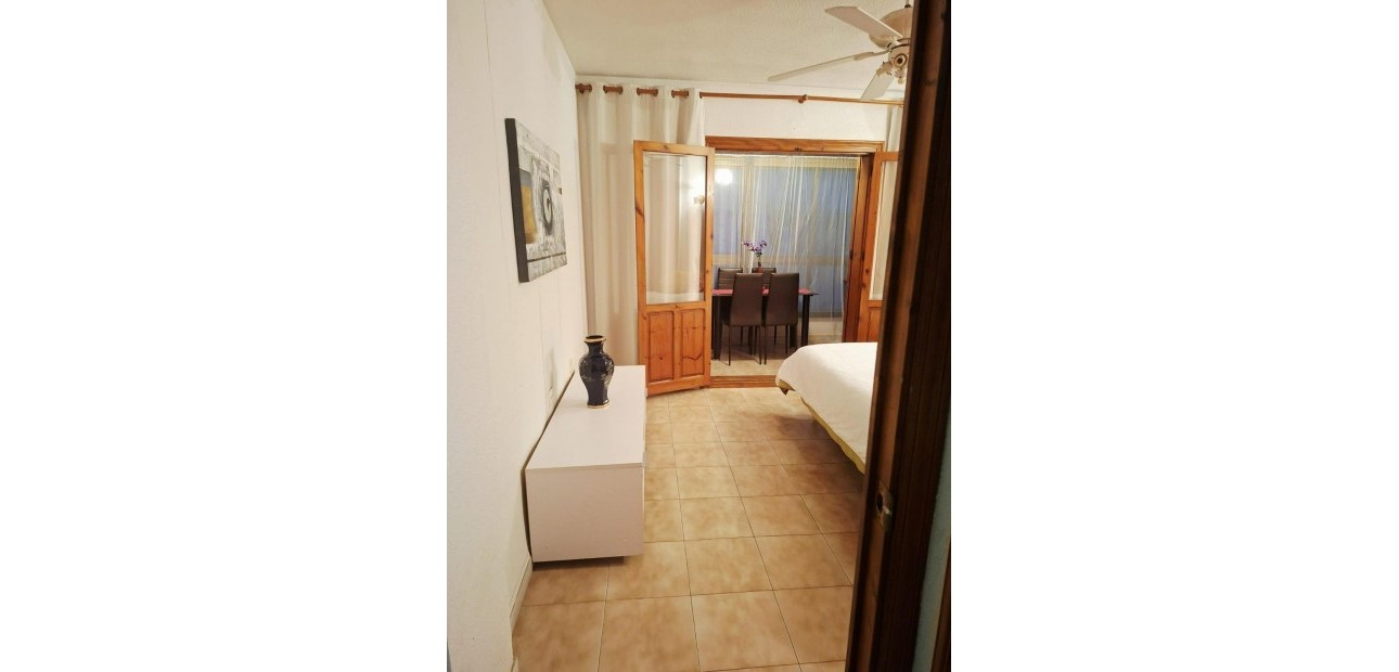 Herverkoop - Penthouse -
Torrevieja - Los Europeos