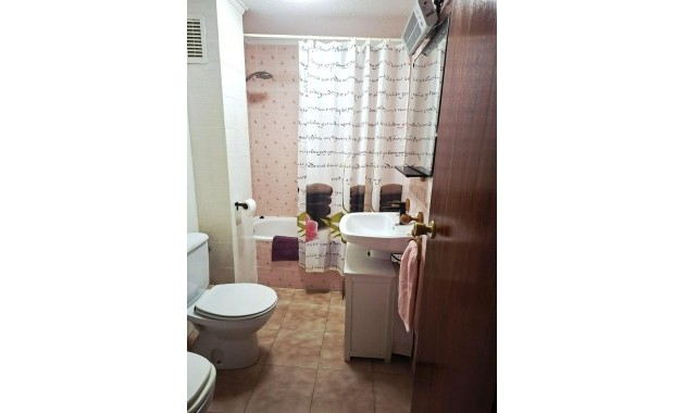 Herverkoop - Penthouse -
Torrevieja - Los Europeos