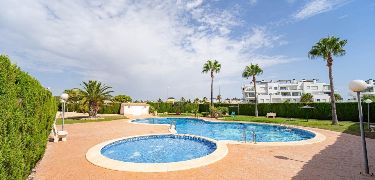 Herverkoop - Appartement / flat -
Orihuela Costa - Villamartín-Las Filipinas