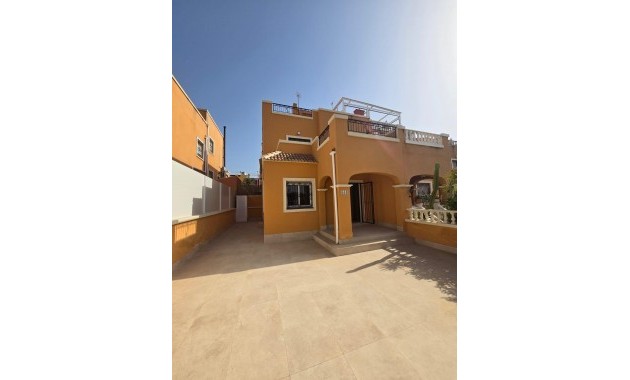 Herverkoop - Villa -
Orihuela Costa - La Florida