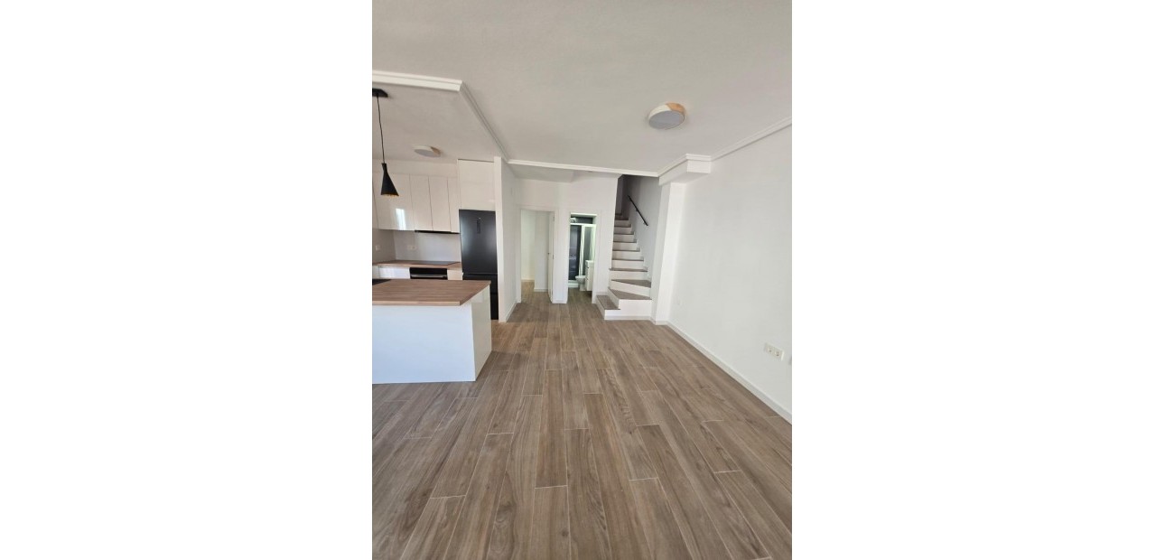 Herverkoop - Villa -
Orihuela Costa - La Florida