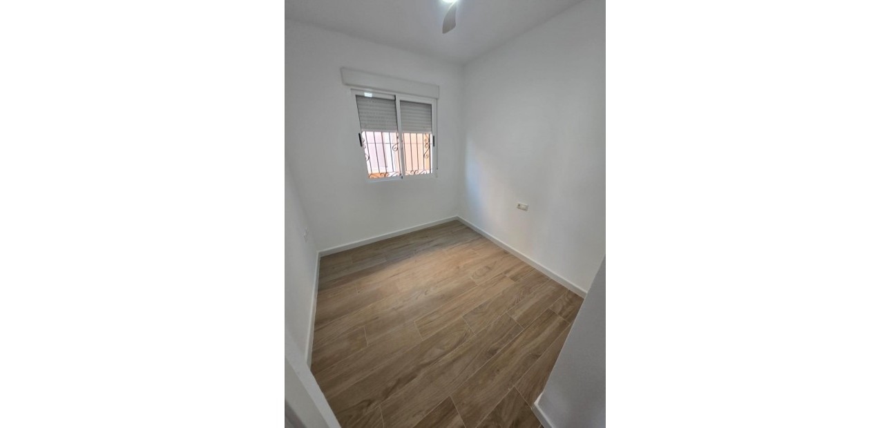 Herverkoop - Villa -
Orihuela Costa - La Florida