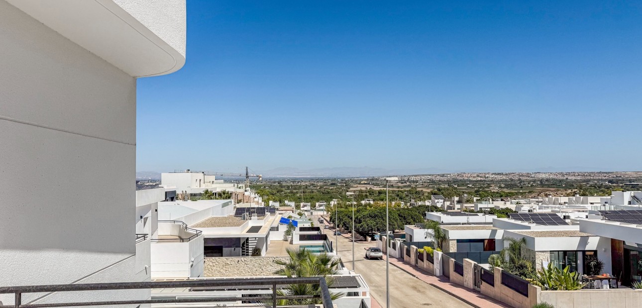 Herverkoop - Detached Villa -
Ciudad Quesada - Pueblo Lucero
