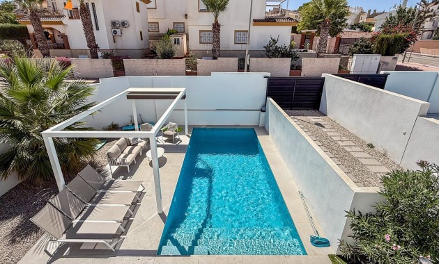 Herverkoop - Detached Villa -
Ciudad Quesada - Pueblo Lucero