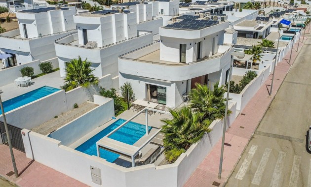 Herverkoop - Detached Villa -
Ciudad Quesada - Pueblo Lucero