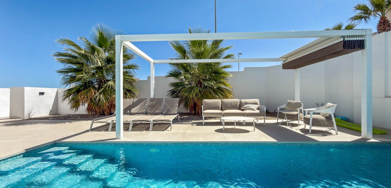 Herverkoop - Detached Villa -
Ciudad Quesada - Pueblo Lucero