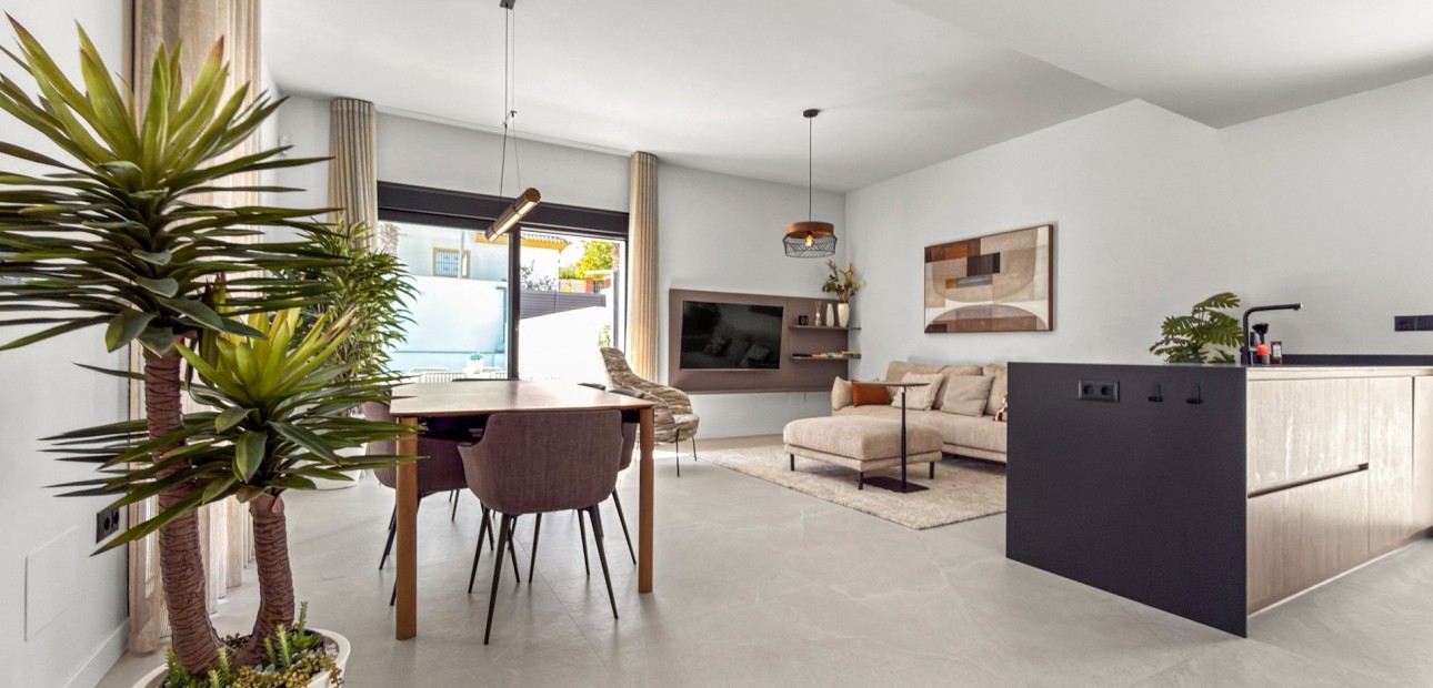 Herverkoop - Detached Villa -
Ciudad Quesada - Pueblo Lucero