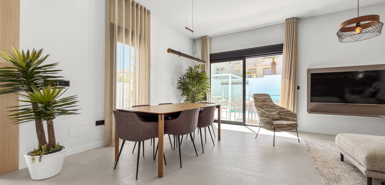 Herverkoop - Detached Villa -
Ciudad Quesada - Pueblo Lucero