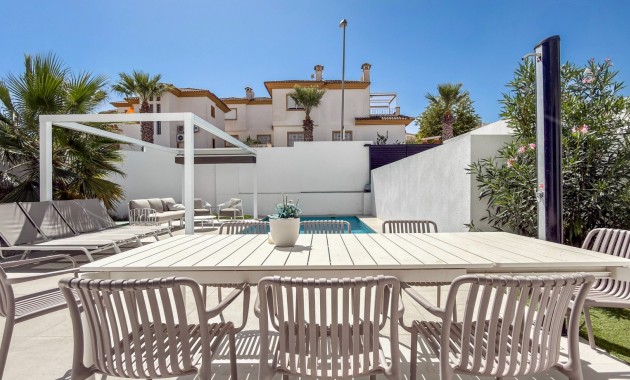 Herverkoop - Detached Villa -
Ciudad Quesada - Pueblo Lucero