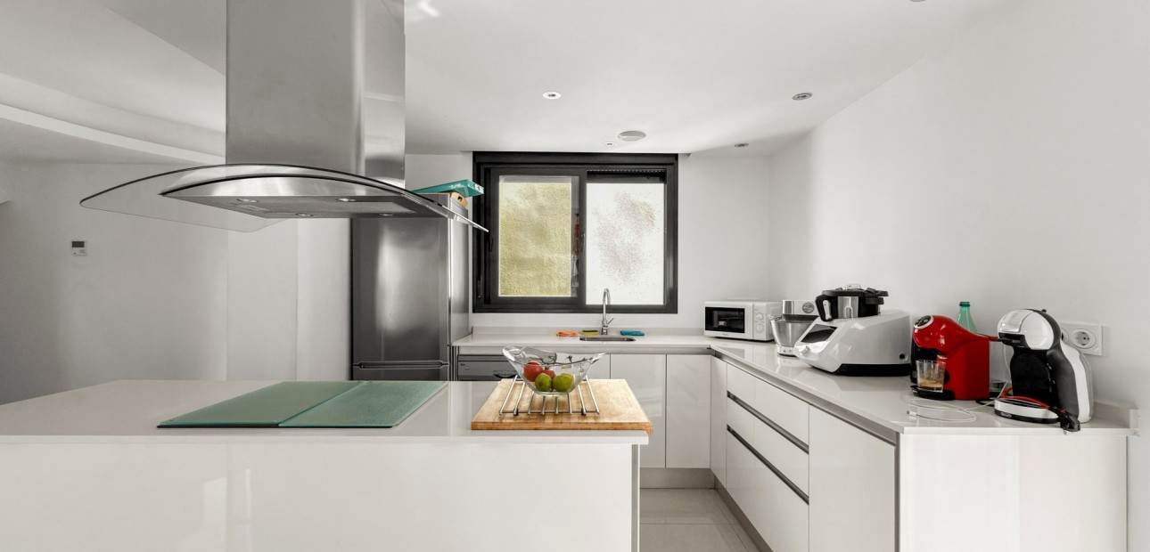 Herverkoop - duplex -
Orihuela Costa - La Zenia