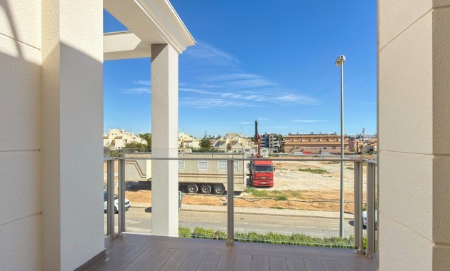 Herverkoop - duplex -
Orihuela Costa - La Zenia