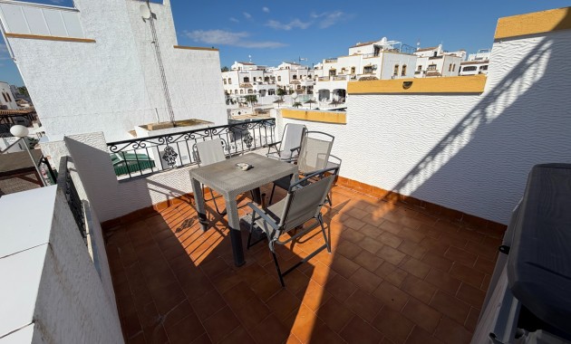 Herverkoop - Herenhuis -
Orihuela - Entre Naranjos Vistabella