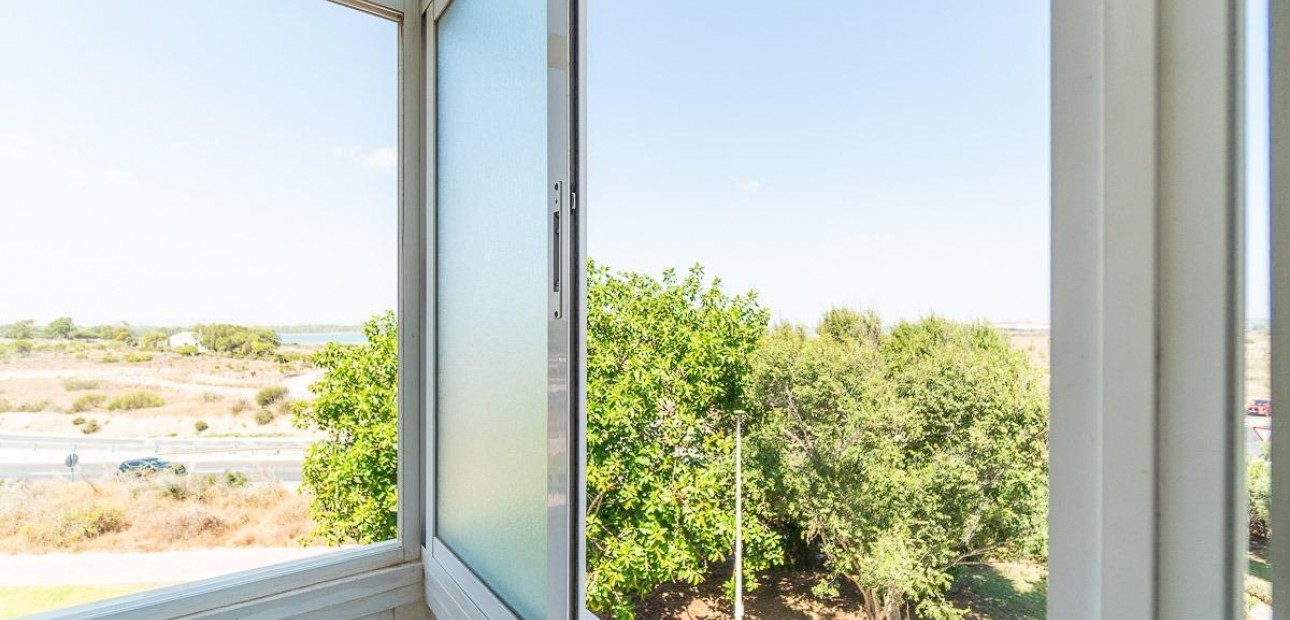 Herverkoop - Appartement / flat -
Torrevieja - La Mata pueblo