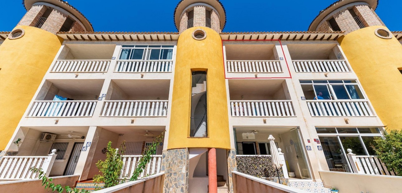 Herverkoop - Penthouse -
Orihuela Costa - Villamartin