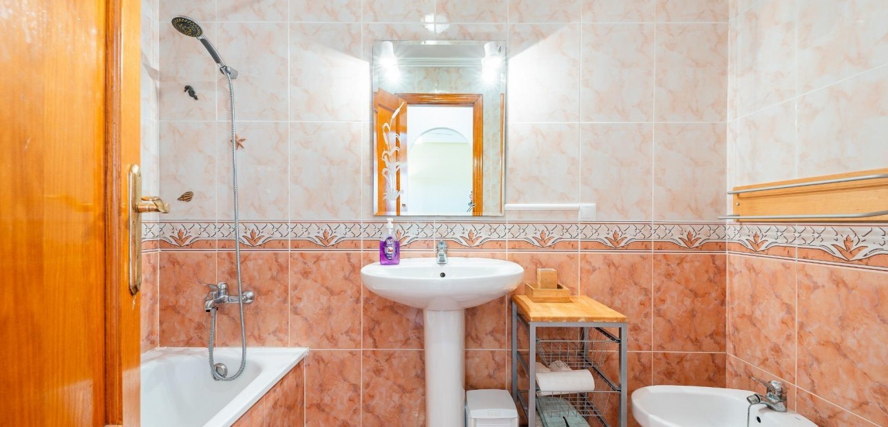 Herverkoop - Penthouse -
Orihuela Costa - Villamartin