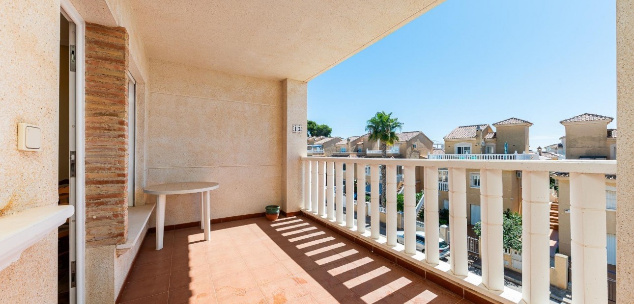 Herverkoop - Penthouse -
Orihuela Costa - Villamartin