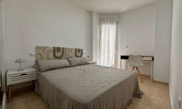 Herverkoop - Appartement / flat -
Torrevieja - Estacion de autobuses