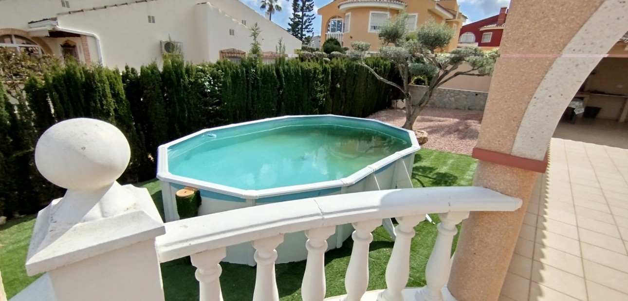 Herverkoop - Detached Villa -
Ciudad Quesada - Pueblo Lucero