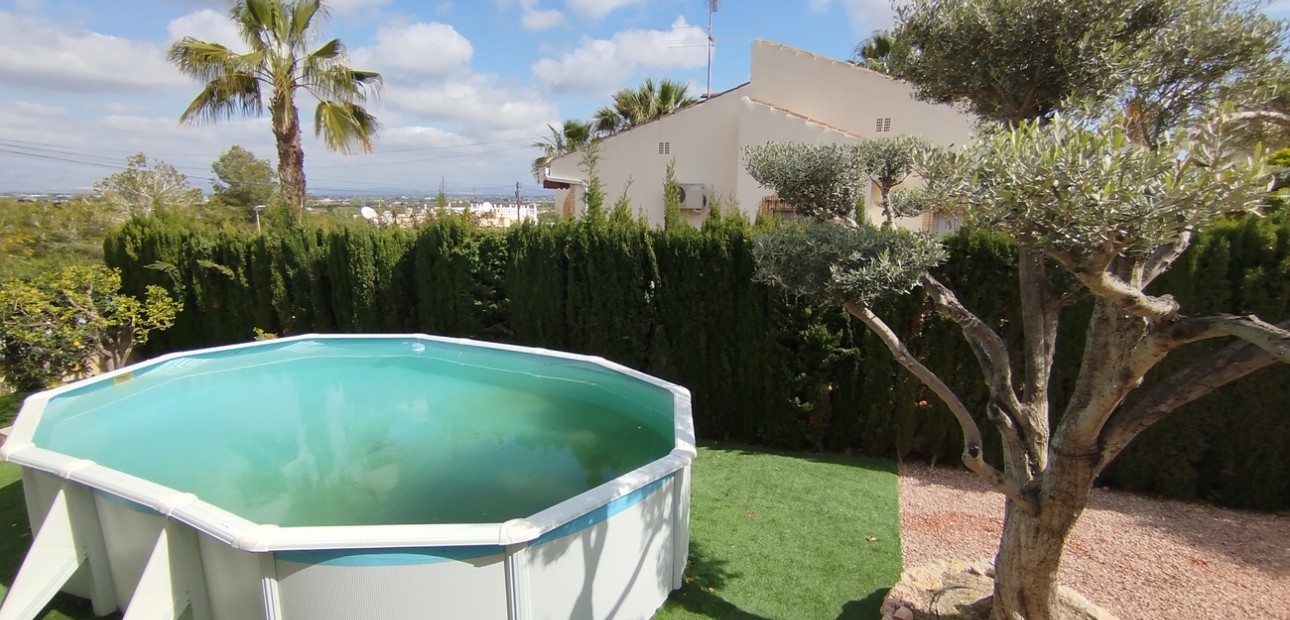 Herverkoop - Detached Villa -
Ciudad Quesada - Pueblo Lucero