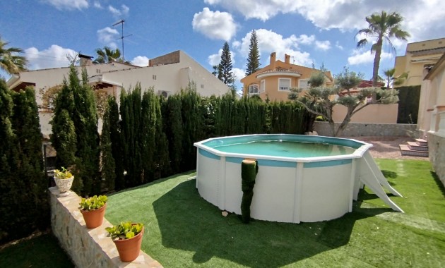 Herverkoop - Detached Villa -
Ciudad Quesada - Pueblo Lucero