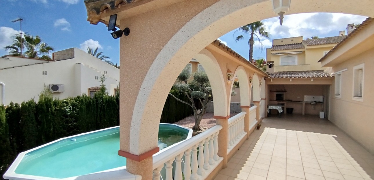 Herverkoop - Detached Villa -
Ciudad Quesada - Pueblo Lucero