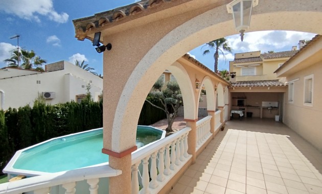 Herverkoop - Detached Villa -
Ciudad Quesada - Pueblo Lucero