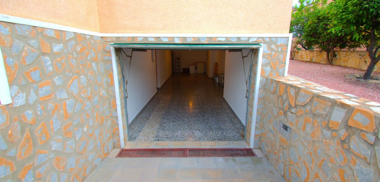 Herverkoop - Detached Villa -
Ciudad Quesada - Pueblo Lucero