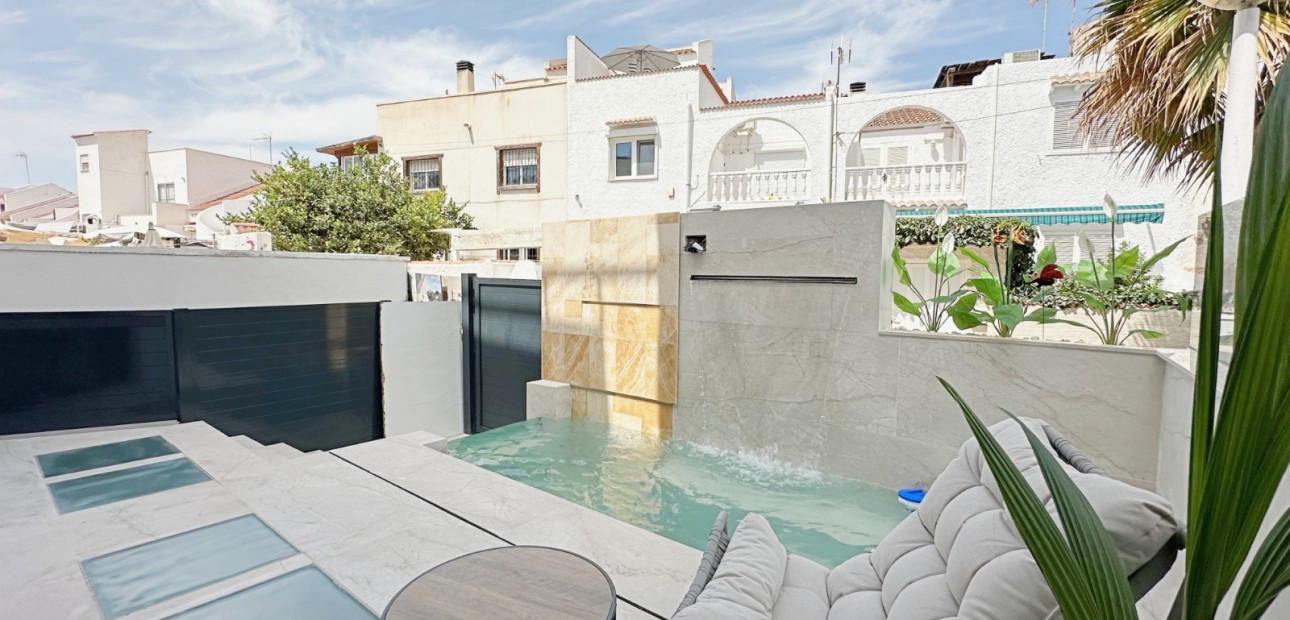 Herverkoop - Herenhuis -
Torrevieja - Torrevieja - Centre