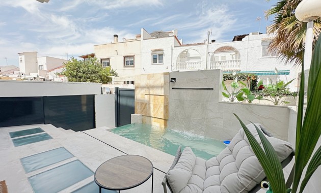Herverkoop - Herenhuis -
Torrevieja - Torrevieja - Centre
