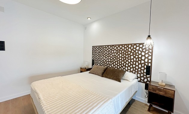 Herverkoop - Herenhuis -
Torrevieja - Torrevieja - Centre
