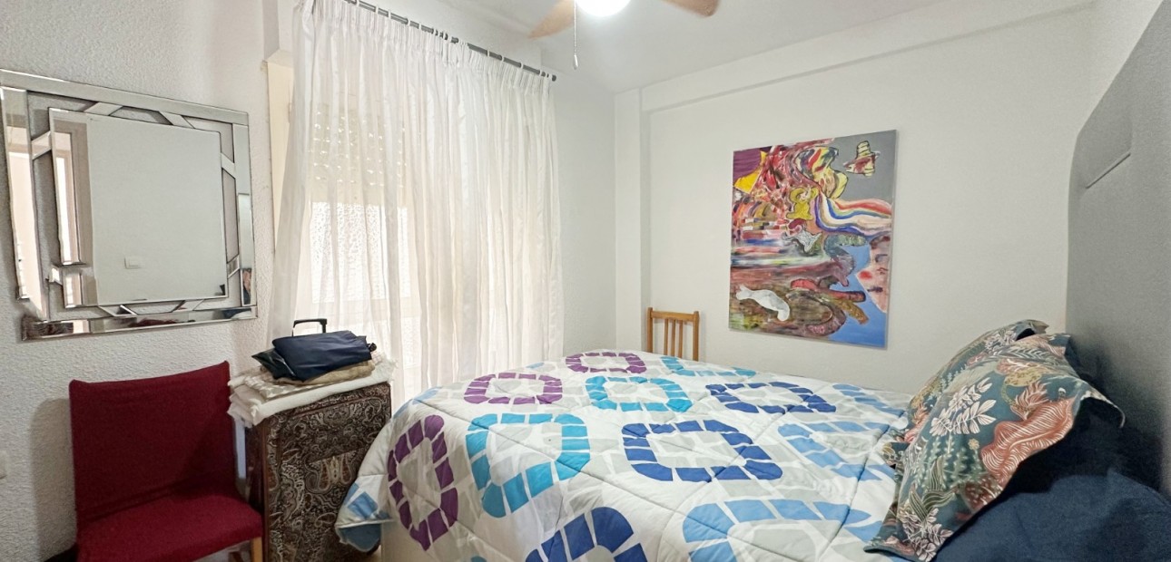 Herverkoop - Appartement / flat -
Torrevieja - Playa de los Naufragos