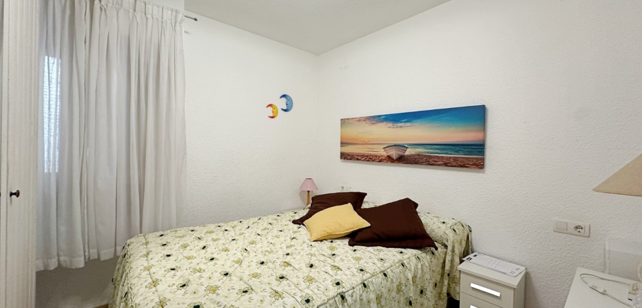 Herverkoop - Appartement / flat -
Torrevieja - Playa de los Naufragos