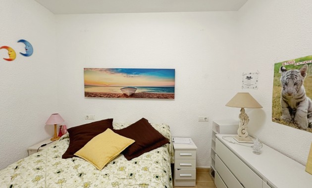 Herverkoop - Appartement / flat -
Torrevieja - Playa de los Naufragos