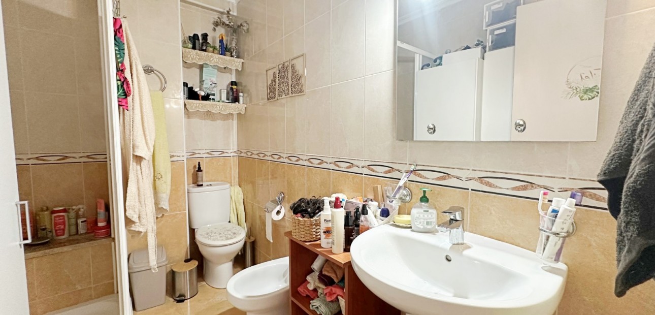 Herverkoop - Appartement / flat -
Torrevieja - Playa de los Naufragos