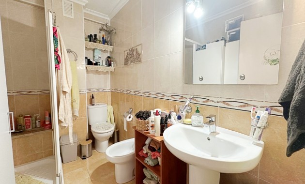 Herverkoop - Appartement / flat -
Torrevieja - Playa de los Naufragos