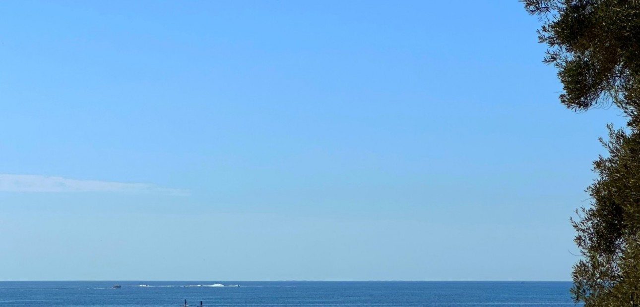 Herverkoop - Appartement / flat -
Torrevieja - Playa de los Naufragos