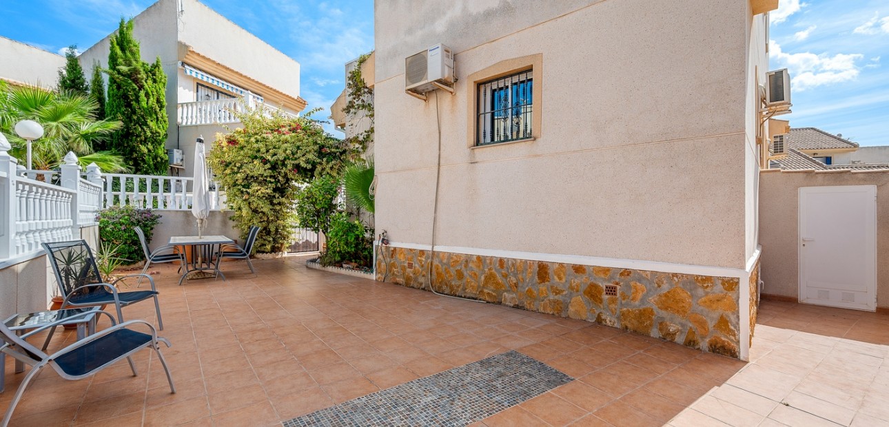 Herverkoop - Semi Detached Villa -
Ciudad Quesada - Ciudad Quesada - Town